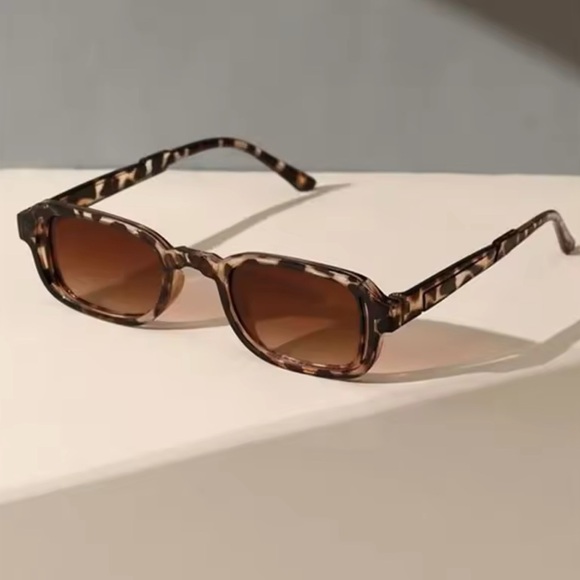 Accessories - Tortoise Shell Sunglasses
